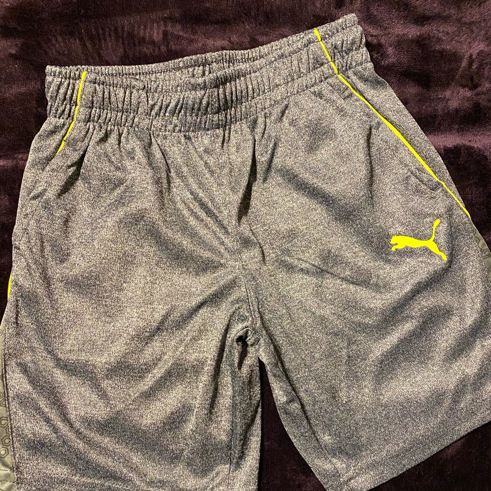 Puma athletic/basketball shorts